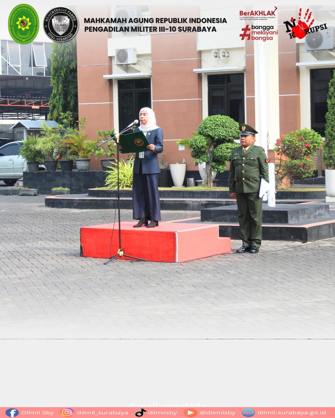 Pelaksanaan Upacara Bendera Peringatan Hari Ulang Tahun (HUT) ke-98 Sumpah Pemuda